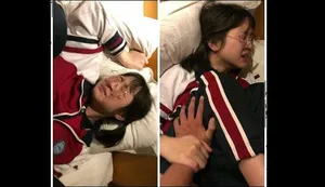 Gã đàn ông giàu có khốn khổ đã quan hệ tay ba với hai con đĩ, dùng đạo cụ để chọc vào âm hộ của chúng và vui vẻ, tận hưởng dịch vụ trực tiếp của hai con đĩ liếm dương vật và tinh hoàn của chúng, sau đó bị địt và rên rỉ không ngừng.